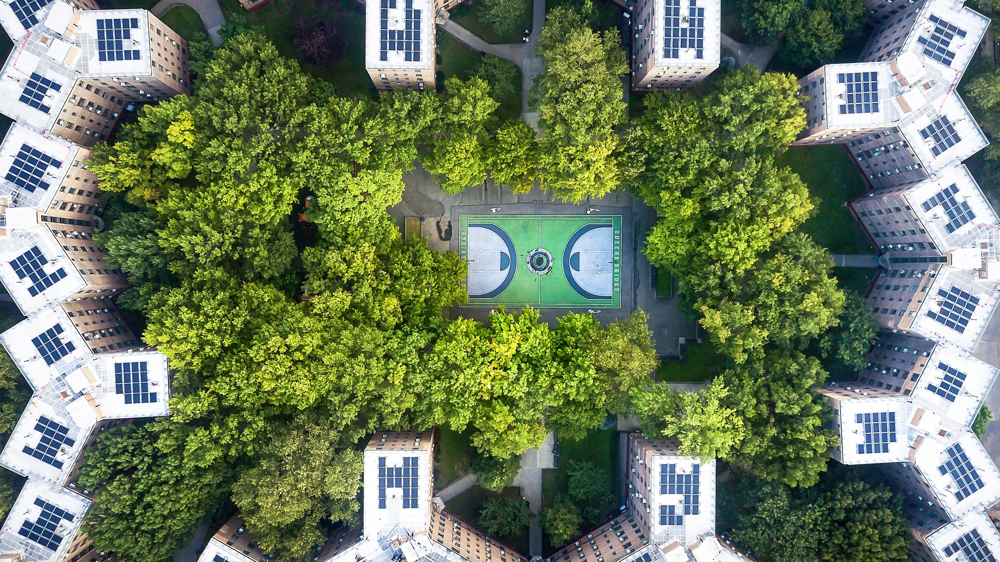 Aerial view of the Queens Bridge Houses basketball court 