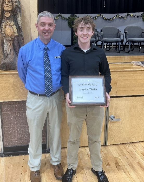 Brayden Zissler shows off his 2024-25 CareerTEC Overall Outstanding Student Award. 